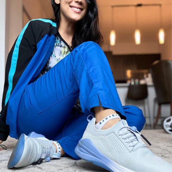 HIDEY SOCKS Swarovski Crystal Embellished No Slip Socks NWT - Picture 4 of 16